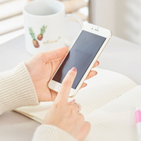 芸能系専門学校の資料請求でわかること